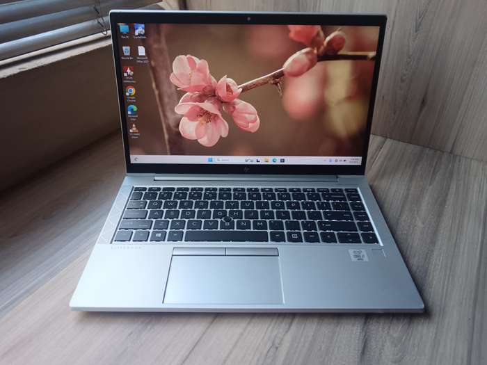 Hp EliteBook 840 G7 Intel Core i7 + Free Laptop Bag