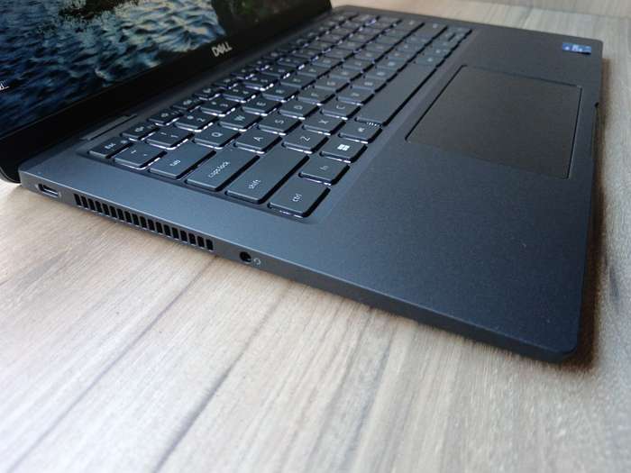 Dell Latitude 7420 i7 11th Gen + Free Laptop Bag