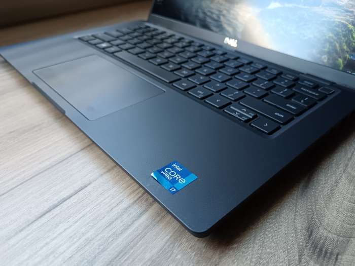 Dell Latitude 7420 i7 11th Gen + Free Laptop Bag
