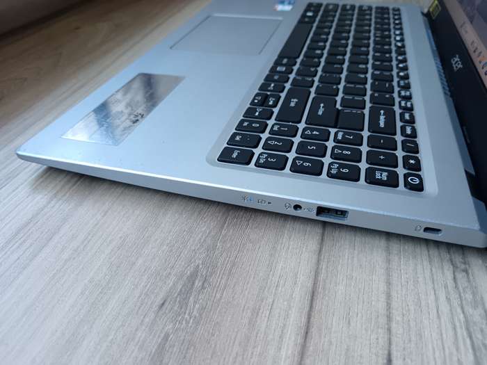Acer Aspire 3 A315-58 Intel Core I5 + Free Laptop Bag