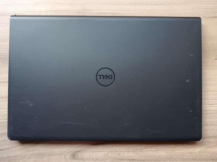 Dell Inspiron 15 3520 12th Gen Intel Core i7 + Free Laptop Bag