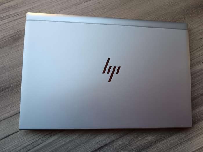 Hp EliteBook 830 G7 Intel Core i7 + Free Laptop Bag
