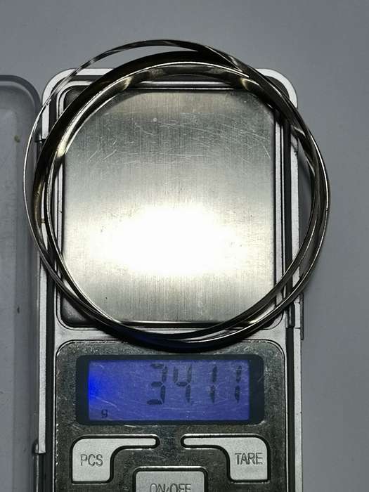 3 X .925 SIVER BANGLES. STAMPED. TOTAL WEIGHT: 34.11 GRAMS. ONE BID TAKES ALL.