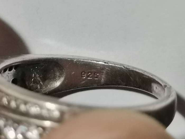 10 x 925 SILVER RINGS. BEAUTIFUL. ALL STAMPED. 36 GRAMS. ONE BID.