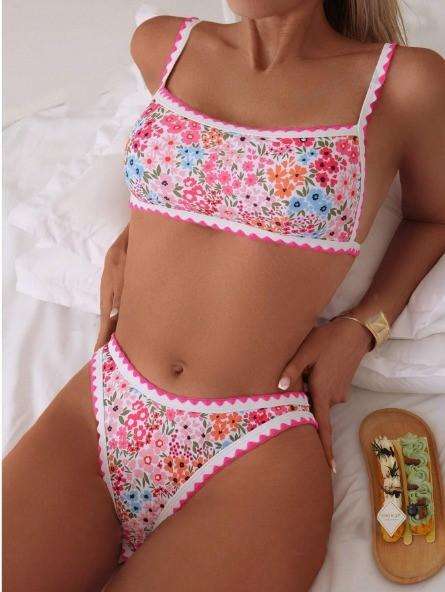 Cute floral bikini in size xsmall and small  For HYGIENE purposes no exchange, no return, no refunds