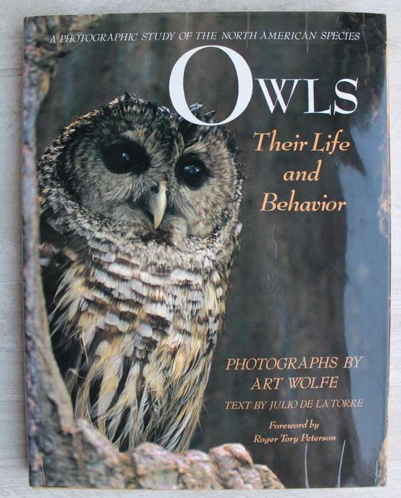 OWLS Their life and behavior / Wolfe & De la Torre