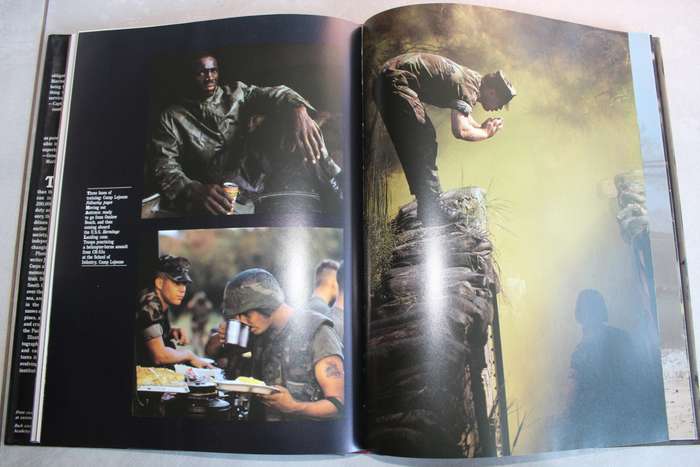 The Marines  by John De St. Jorre