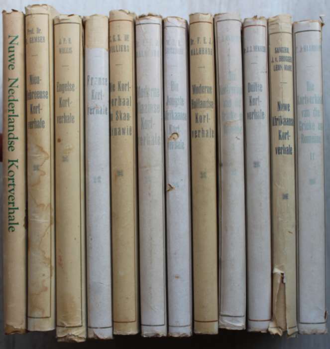 Die Kortverhaal x 12 hardeband boeke