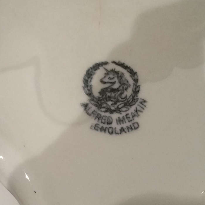 White Alfred Meakin Ironstone Soup Toureen