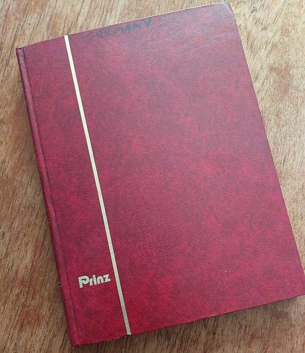 Album, empty, 16 x d/sided white pages, front corner of album slightly damaged, see pics