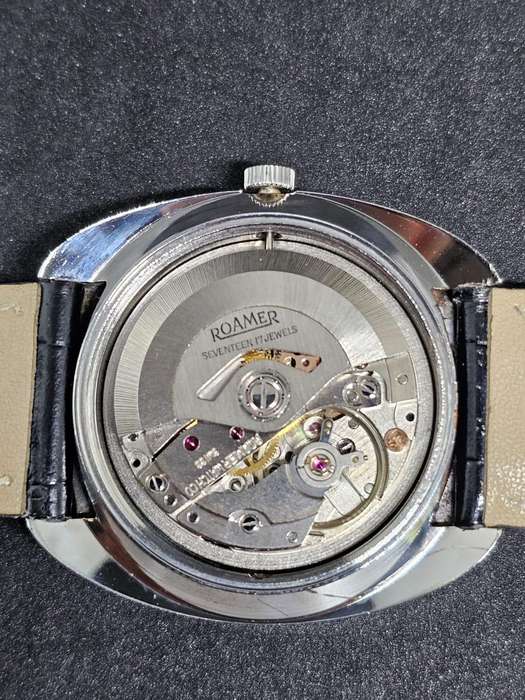 1970s Roamer Searock in beautiful condition