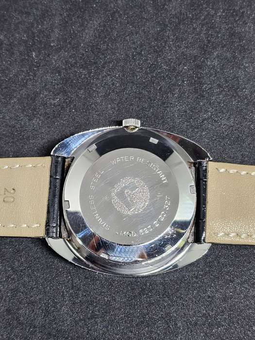 1970s Roamer Searock in beautiful condition