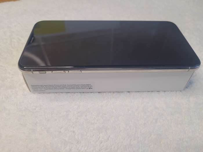 iPhone - XS Max - Silver - 256GB - With Extras - Very Good Condition