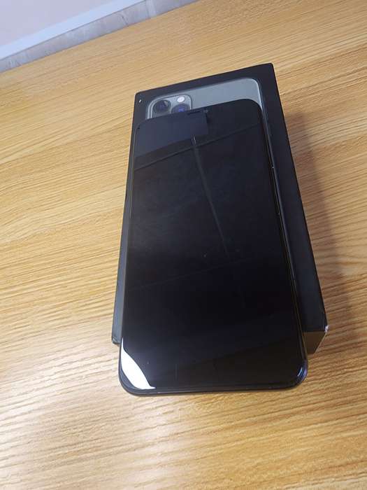 iPhone 11 Pro Max | Space Gray | 64GB | Excellent Condition Boxed | With Extras | Read