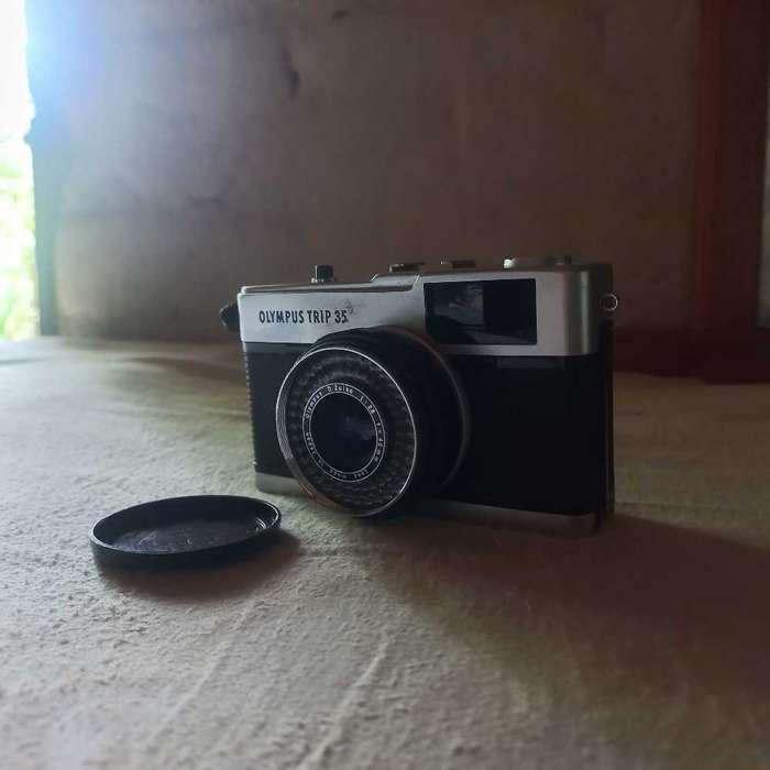 Olympus Trip 35 Vintage 35mm Film Camera. Works, Film Tested