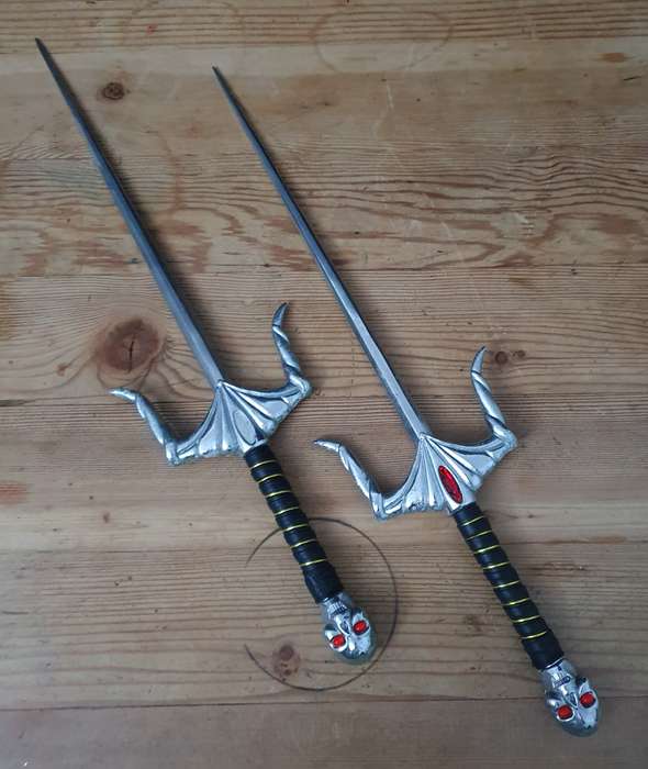 Chrome Skull Stainless Sai Karate Practice Martial Arts Display Blades