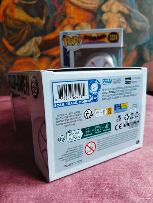 Funko Pops Spider-Gwen in Boxes 2x