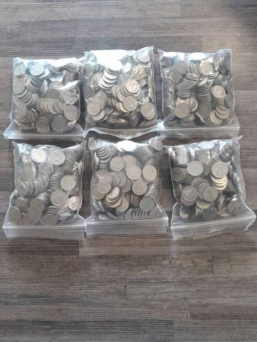 South African 5c Nickel coins.  Various dates, in total 1800 coins.