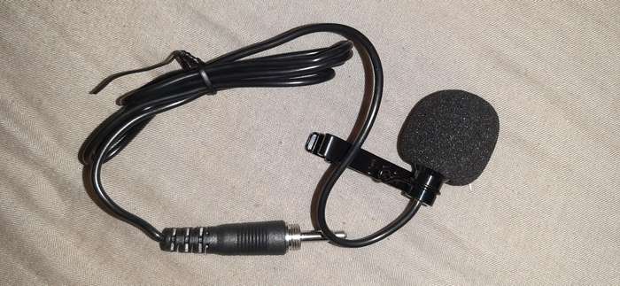 Wired Lapel microphone speaker.new