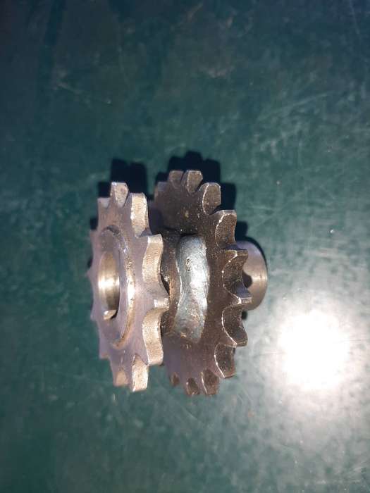 Motorcycle timming chain sprockets and timming chain.