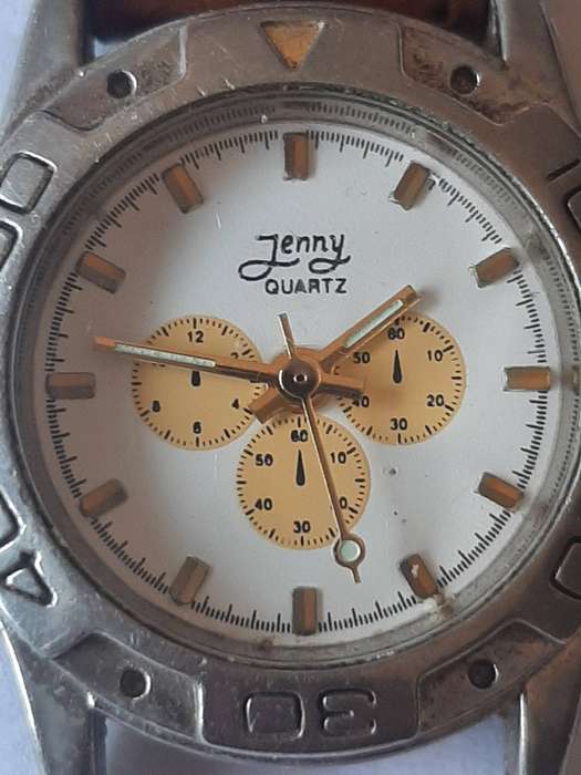 Variety of vintage quarts and memorabilia watches for parts.Including a swiss seiko.