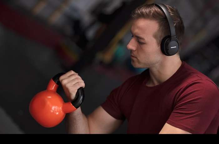 PHILLIPS High end wireless Bluetooth workout headphones with mic and call response functions splash