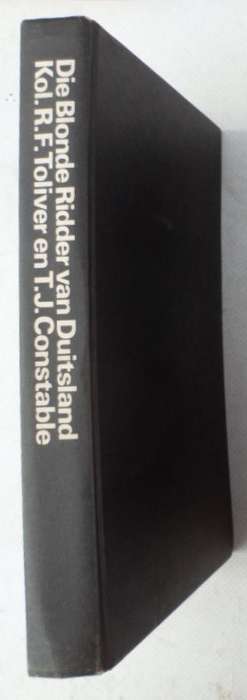 Die Blonde Ridder van Duitsland - Kol R.F. Toliver en T.J. Constable.