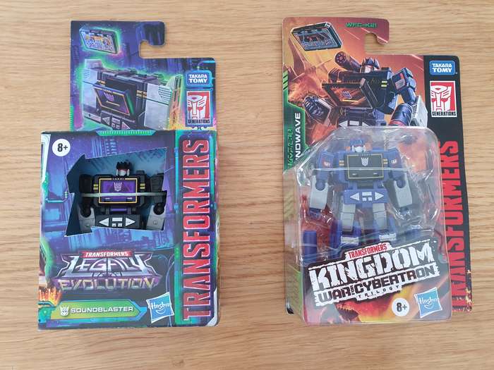 Hasbro Transformers Legacy Evolution Core Class Soundblaster + Kingdom Core Class WFC Soundwave