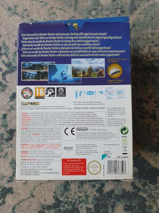 Capcom Monster Hunter 3 Tri Classic Controller Pro Pack Nintendo Wii PAL