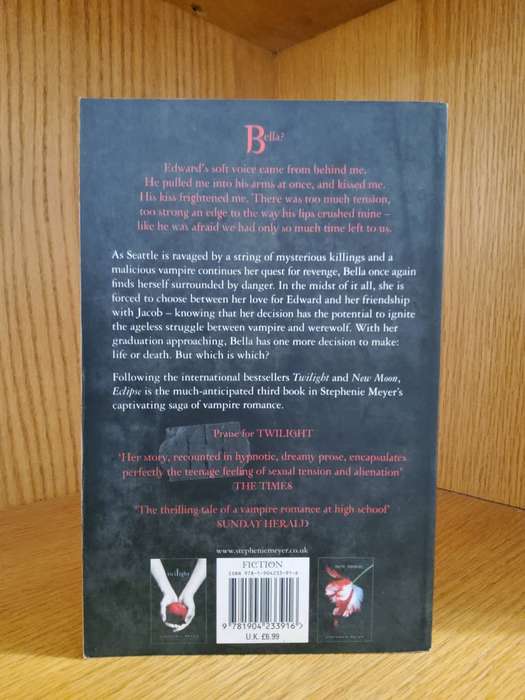 Eclipse by Stephenie Meyer