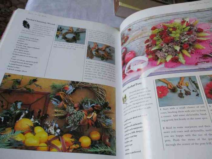 HERBS IN THE HOME - HOW TO USE HERBS IN THE HOME, WITH OVER 120 RECIPES, .. - KATHERINE RICHMOND