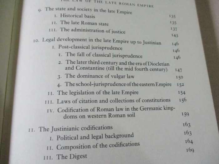 AN INTRODUCTION TO ROMAN LEGAL AND CONSTITUTIONAL HISTORY - WOLFGANG KUNKEL ( second edition )