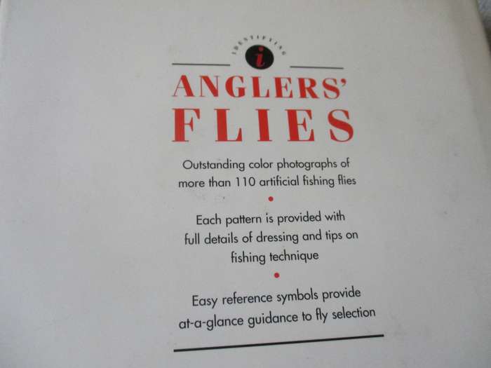 IDENTIFYING ANGLER'S FLIES - STEPHEN J SIMPSON & GEORGE G McGAVIN