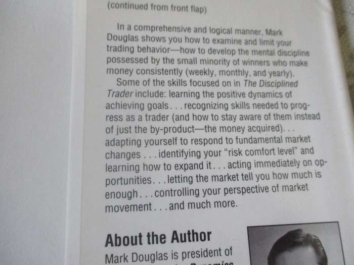 THE DISCIPLINED TRADER : DEVELOPING WINNING ATTITUDES - MARK DOUGLAS