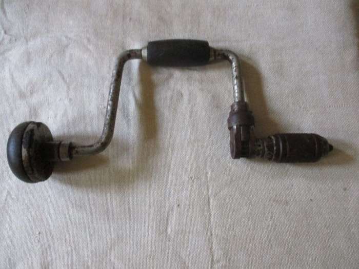 VINTAGE HANDDRILL \ BRACE