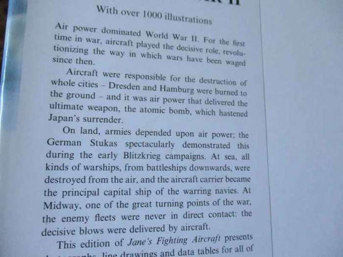 JANE'S FIGHTING AIRCRAFT OF WORLD WAR II - A COMPREHENSIVE ENCYCLOPEDIA WITH MORE THAN 1000 ILLUST.