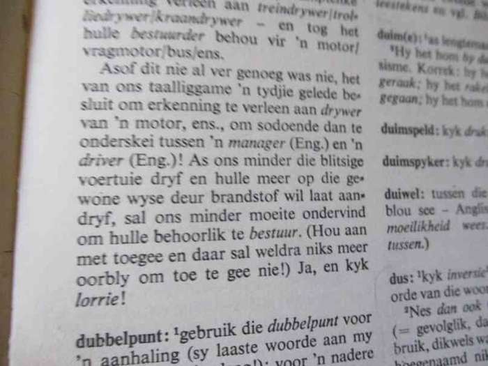 DIE KORREKTE WOORD - AFRIKAANSE TAALKWESSIES - H.J.J.M. van der MERWE