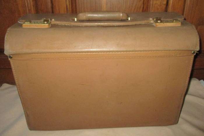 LAWYER'S DOCUMENT BAG \PILOT CASE