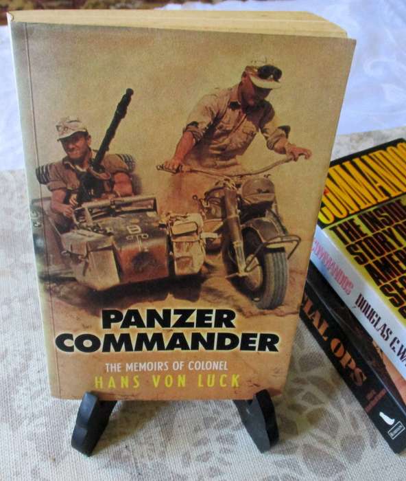 PANZER COMMANDER - THE MEMOIRS OF COLONEL HANS VON LUCK
