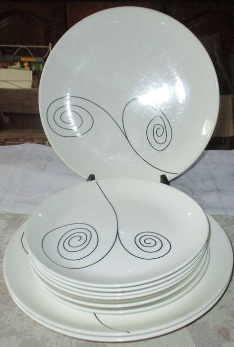 DESIGNER JEFF BANKS CHURCHILL ECLIPSE  3 XDINNER PLATES  - 6 X SIDE PLATES.