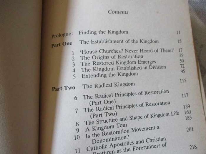 RESTORING THE KINGDOM - THE RADICAL CHRISTIANITY OF THE HOUSE CHURCH MOVEMENT - ANDREW WALKER