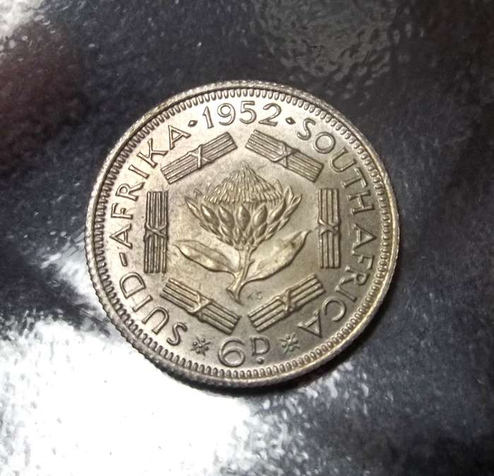 Union Sixpence 1952 - aUNC condition