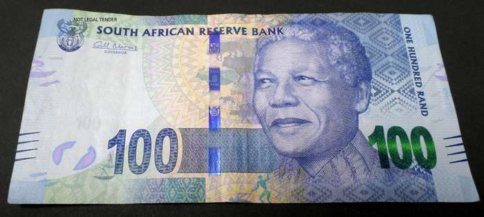 RSA 100 Rand 2012 (Marcus 2nd issue) - without Omron rings