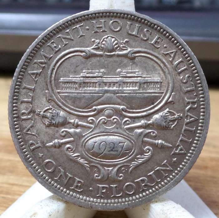 Australia 1 Florin 1927 - Parliament - Nice condition