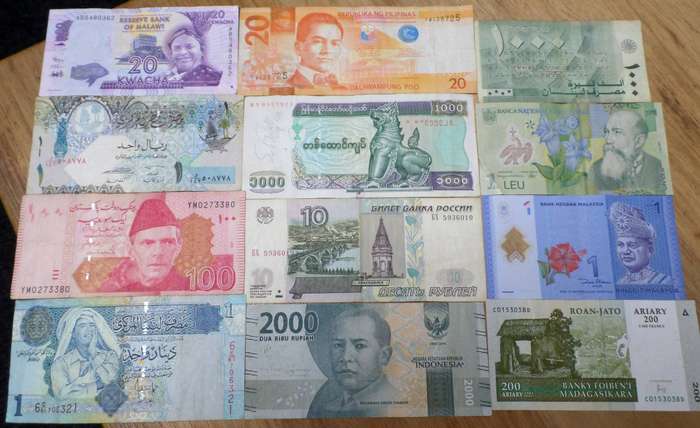 Lot of 12 International bank notes