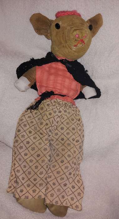 HANDMADE WORLD WAR 2 DOLL "MISS PIGGY"