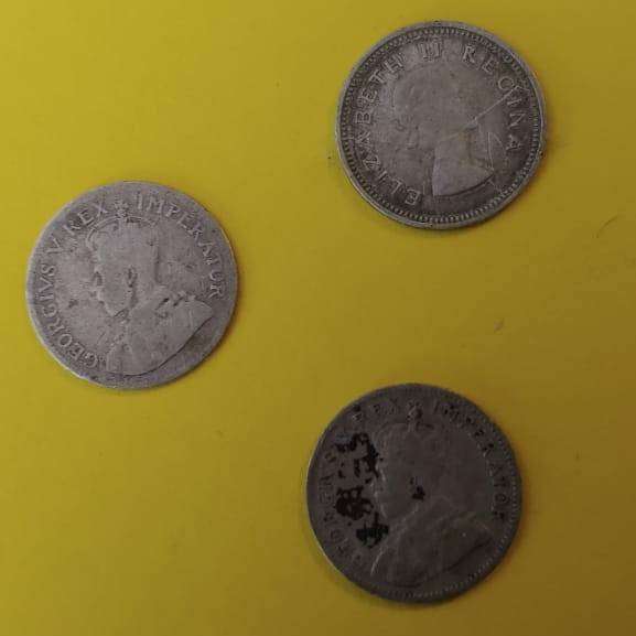 SOUTH AFRICAN 3 PENCE COINS