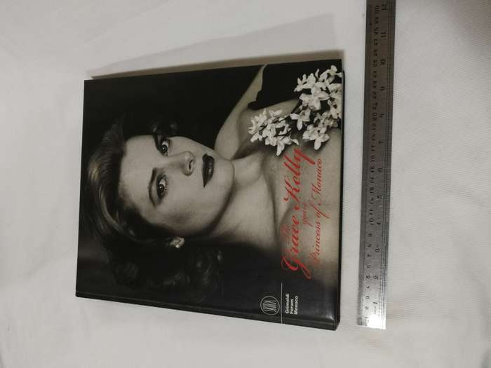 The Grace Kelly Years: Princess of Monaco. Cushioned Hardcover