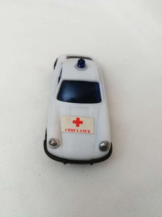 Friction Vintage Toy Porsche 911 "Ambulance" L 13.3 cm