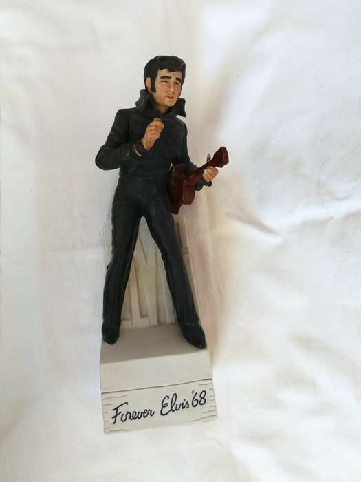 ELVIS PRESLEY Forever Elvis 68 McCormick Whiskey Porcelain Decanter Music Box